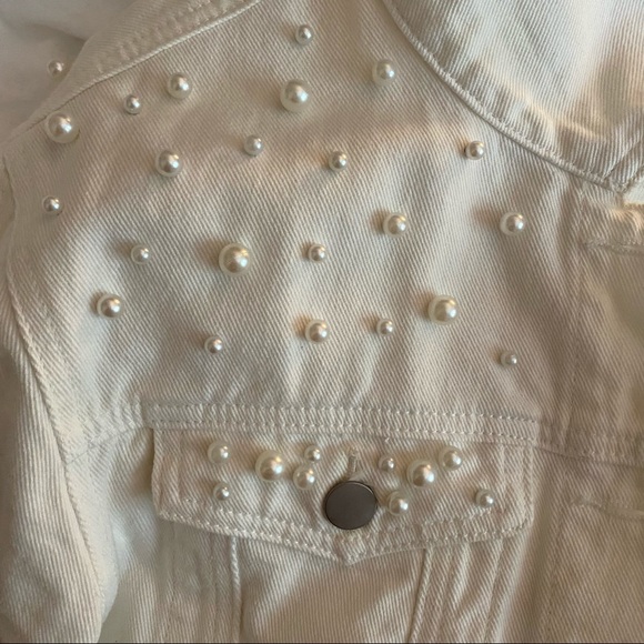 Untamed Petals Posy Embellished Denim Jacket - Picture 6 of 7